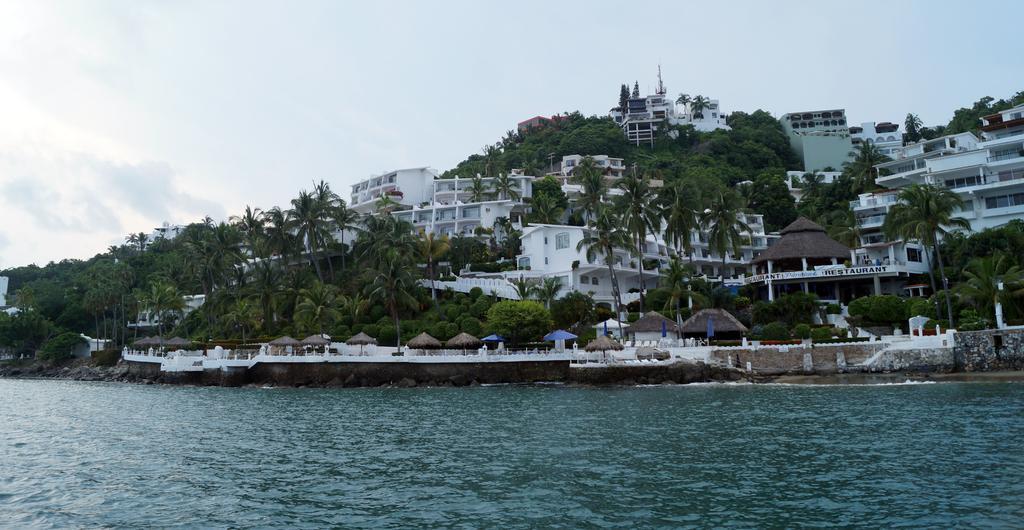 Dolphin Cove Inn Manzanillo Eksteriør billede