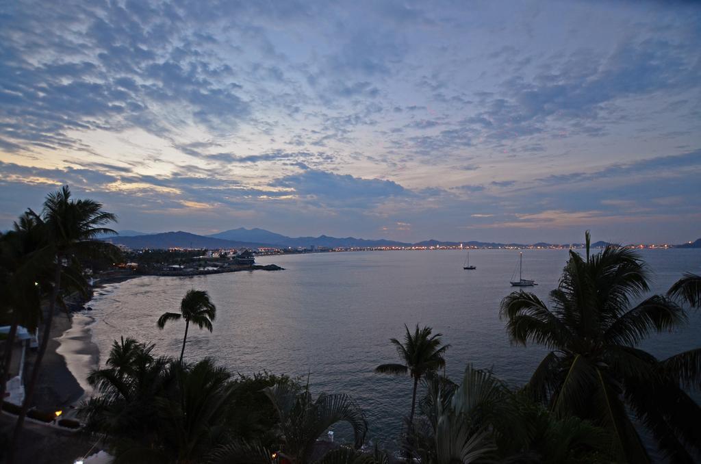 Dolphin Cove Inn Manzanillo Eksteriør billede