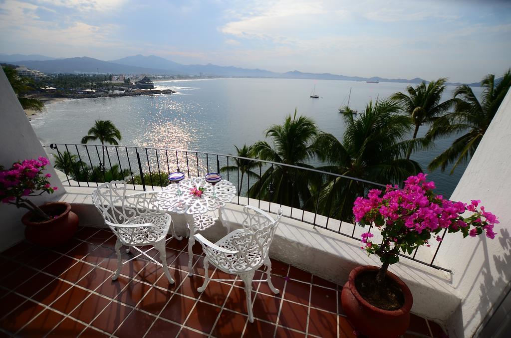 Dolphin Cove Inn Manzanillo Eksteriør billede